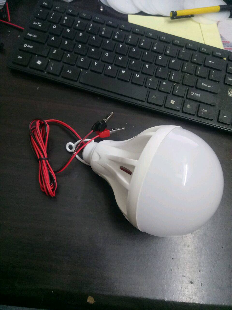 低压12v  于夜市,摆摊电瓶专用  应急灯泡  功率15瓦,超亮,节能省电!