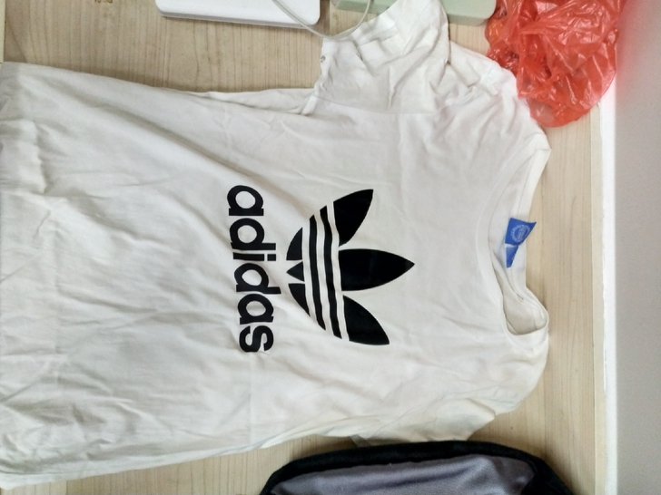 三叶草阿迪达斯Adidas短袖