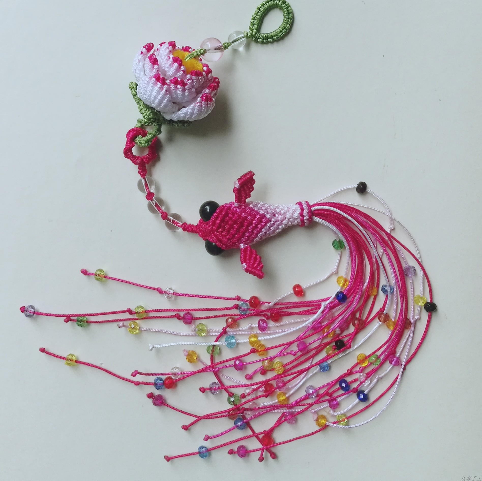 中国结绳艺玉线手工编织礼品莲花流苏立体金鱼服饰包挂饰品 定制