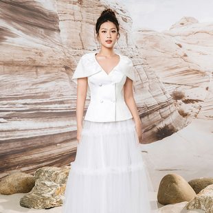 越南小众品牌LE NGOC LAM 2023年夏季新款荷叶领上衣+网纱裙