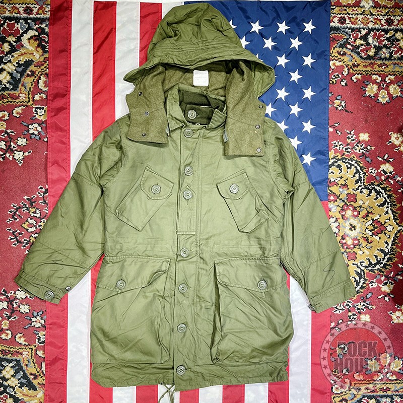 Vintage PARKA, EXTREME COLD WEATHER, COMBAT, OG107, 1974