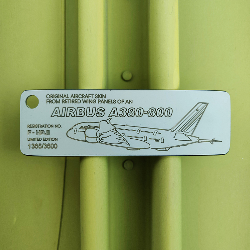 Airlinertags 法国航空380 空客飞机蒙皮纪念飞行章钥匙扣行李牌
