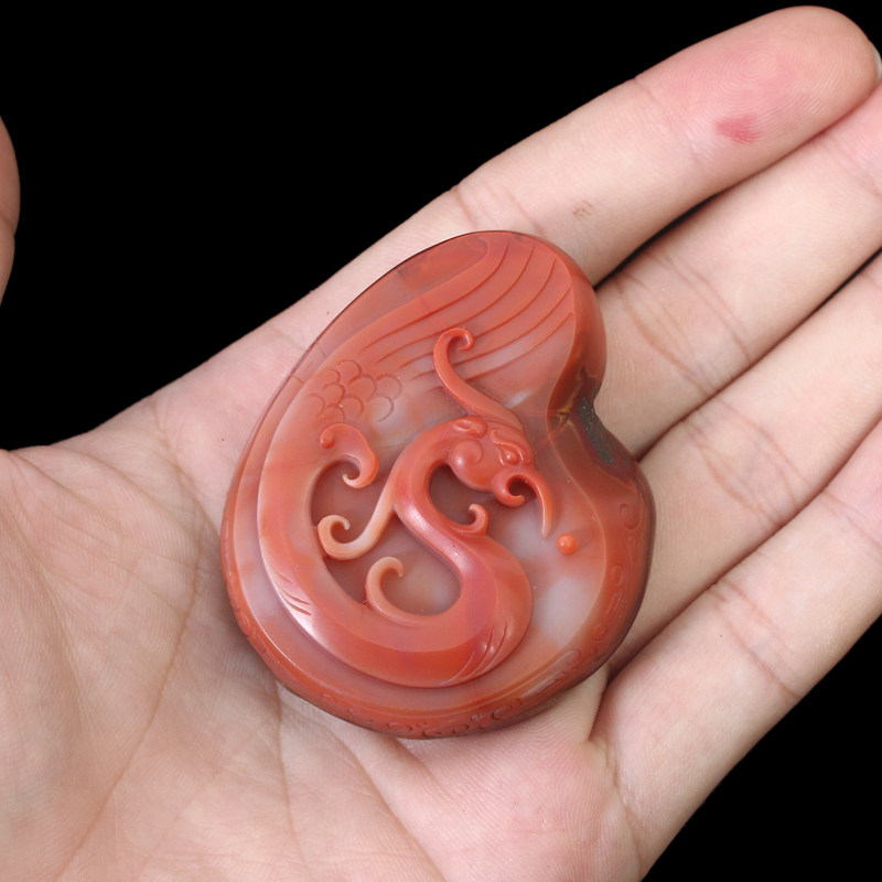 精品苏工南红玛瑙雕件《仿古凤》