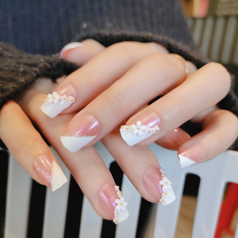 新娘穿戴甲可拆卸法式小花中长款方头裸粉珠光美甲成品假指甲贴片