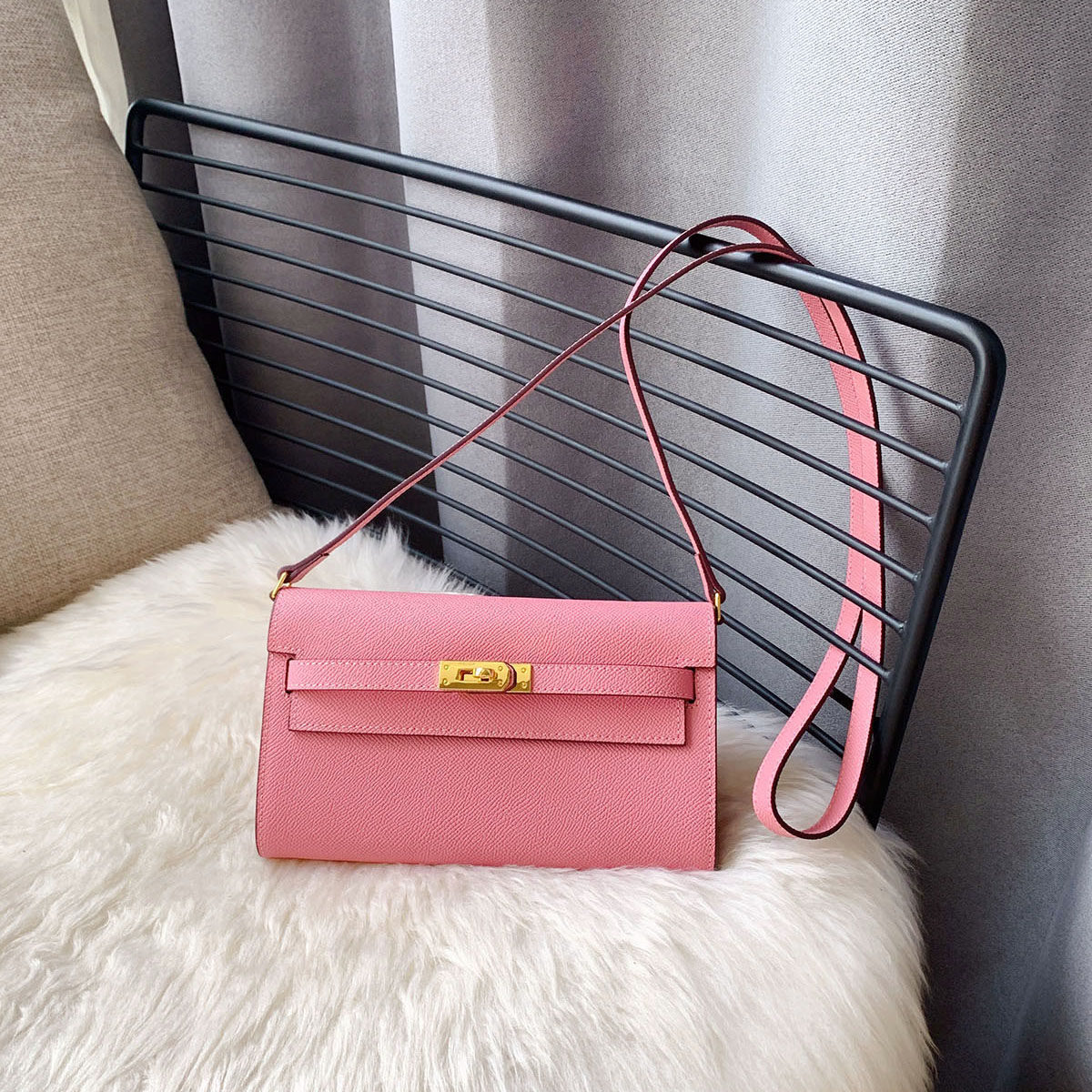 凯莉包mini二代真皮链条包斜挎手拿包腰包女潮ins钱包粉色凯莉包