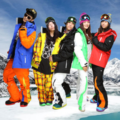 新款单板滑雪服大码滑雪衣带帽男款双板户外滑雪服外套防水保暖