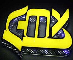 不锈钢 镀钛 烤漆 精工 led 侧穿孔发光字