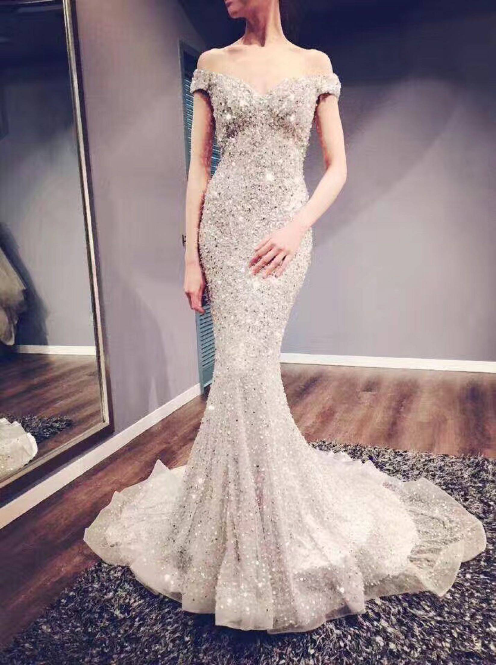 出租礼服2018新款迪拜奢华水晶钉珠鱼尾新娘结婚敬酒服闪钻礼服