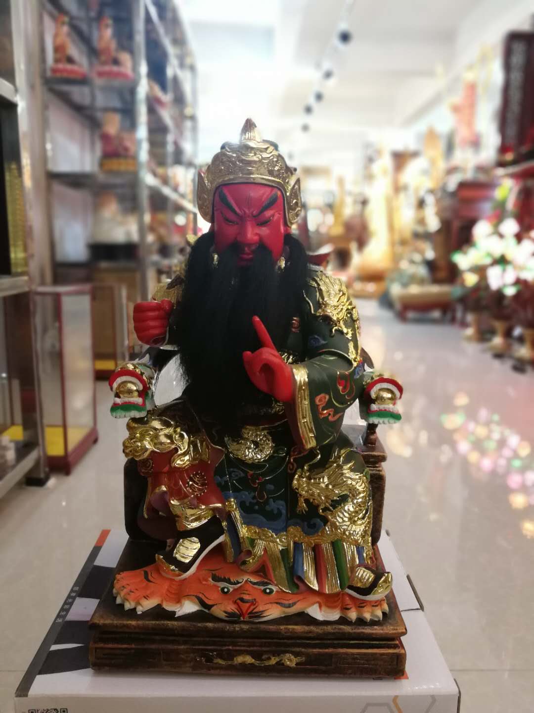 16寸玄天上帝真武大帝北极真君北帝 樟木雕贴金道教神像摆件新品