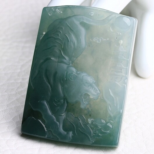 [源头好货-四会]冰种浅绿缅甸翡翠a货下山虎挂件 31.70克