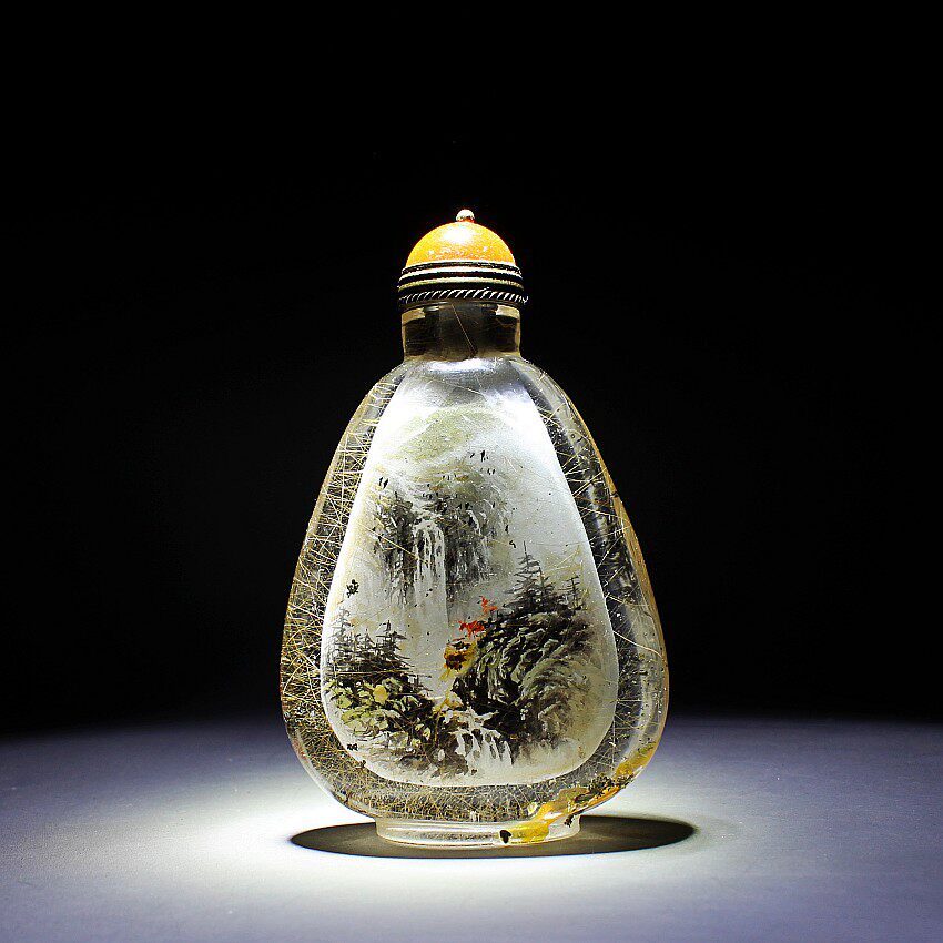 天然水晶发晶内画鼻烟壶听泉