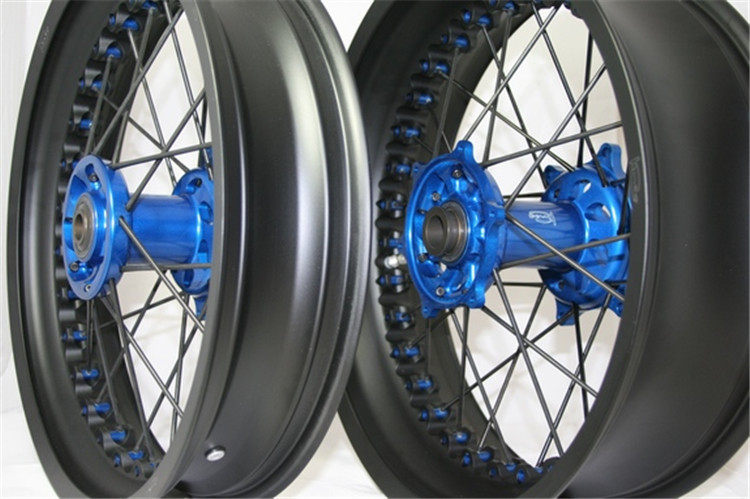 意大利kineo 宝马 r ninet 拿铁 9t 改装 真空胎 轮毂 轮圈 总成