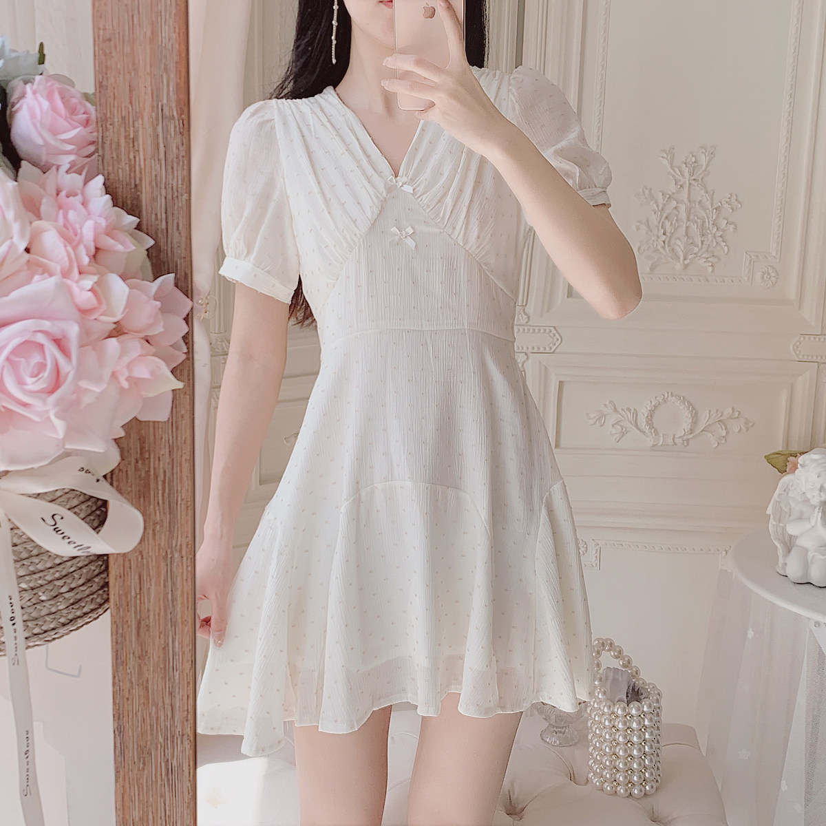甜美小清新温柔小裙子v领印花高腰显瘦荷叶边下摆气质雪纺连衣裙