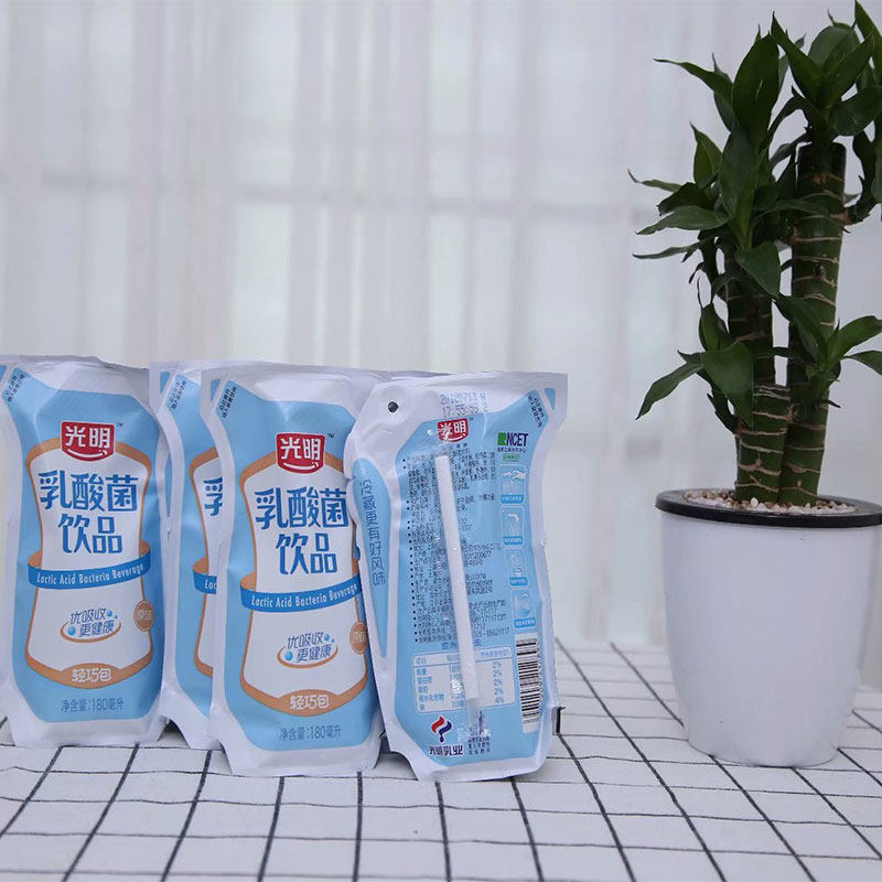 光明乳酸菌饮品轻巧包儿童早餐酸奶180ml*12袋装学生酸奶