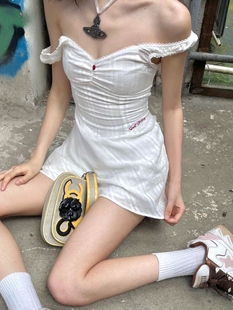 夏季美式辣妹A版吊带裙收腰性感露背短款一字肩包臀白色连衣裙女