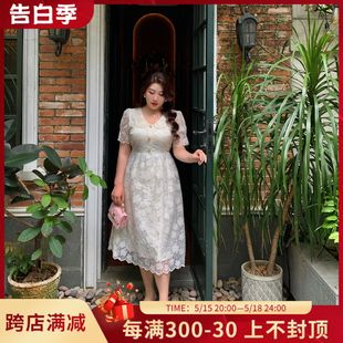 GLEC大码女装高端轻奢2024新款古典宫廷风高级感刺绣蕾丝连衣裙