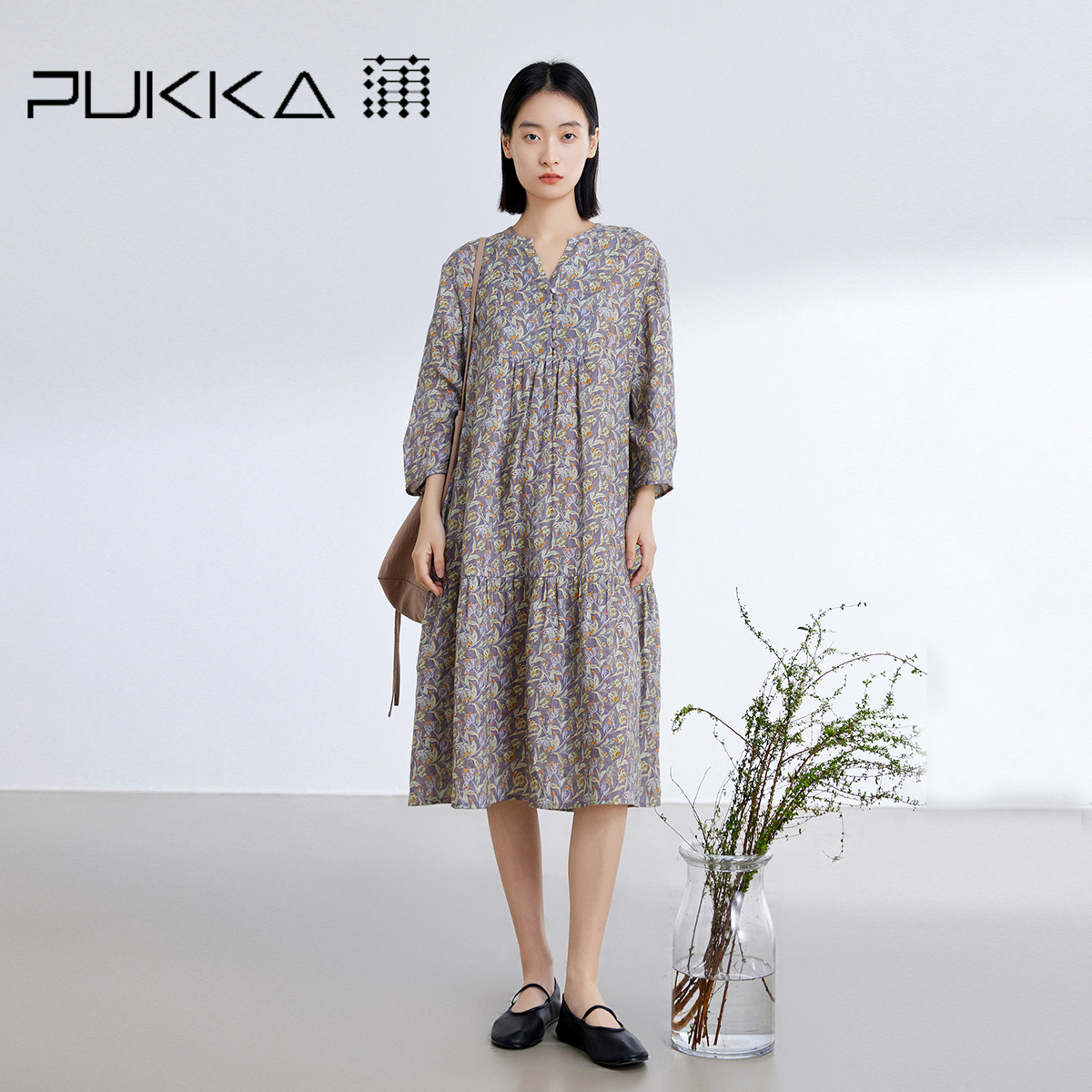 蒲PUKKA 法式印花连衣裙2024夏装新款亚麻气质V领碎褶连衣裙