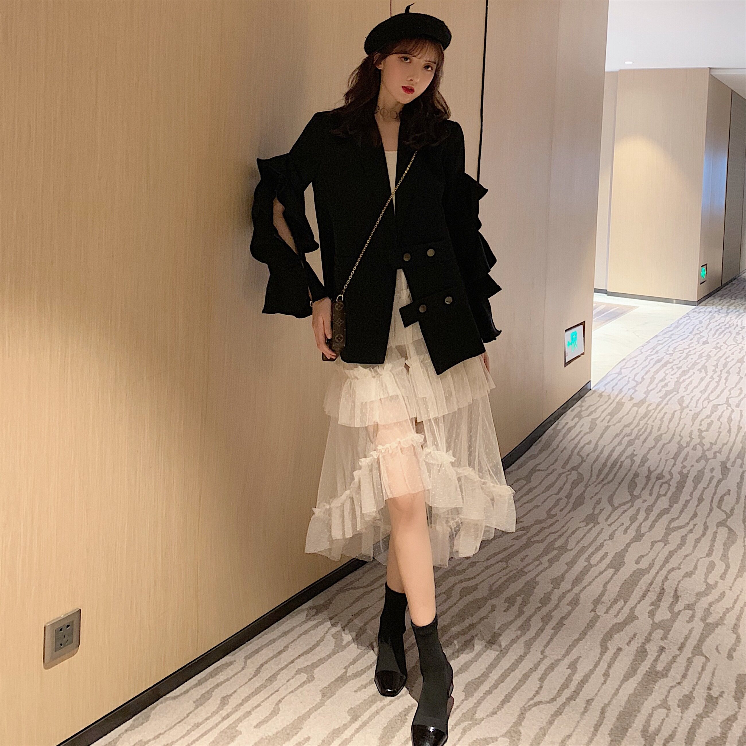 实拍实价小香风荷叶边不规则小西装外套女波点纱裙半身中长裙