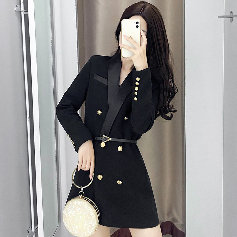 小西装外套女2021秋季新款黑色显瘦双排扣中长款金纽扣修身西服,女装