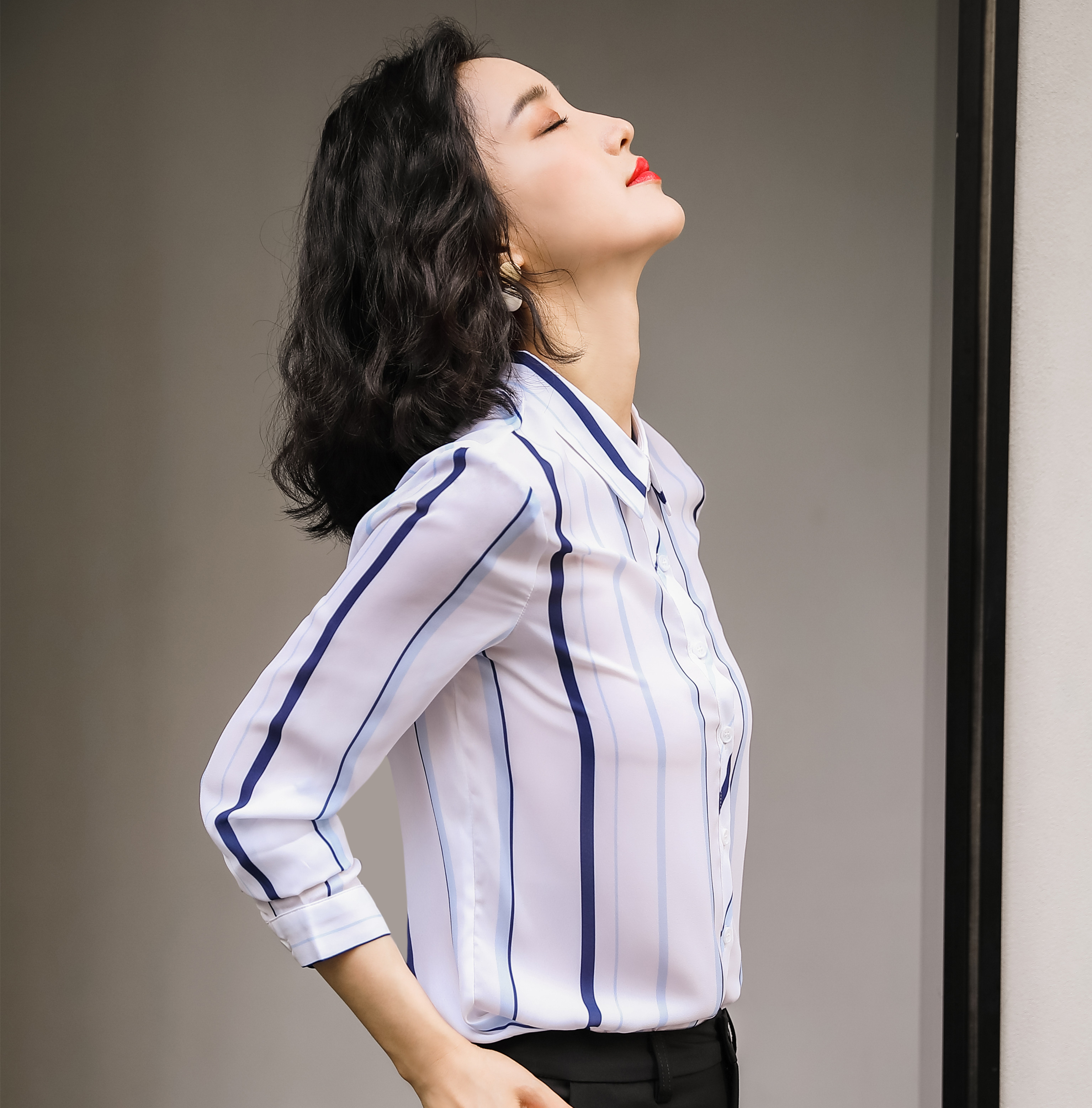 竖条纹长袖衬衫女2019春新品雪纺打底衫韩版职业修身短袖上衣女夏|ruв категории Женская одежда, рубашка - от Buy2taobao.com для оказания профессиональной услуги покупки агента Taobao