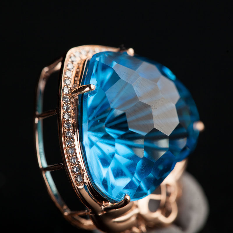 高贵奢华 天然全美托帕石吊坠 18k金镶30颗钻石 送18k真金项链