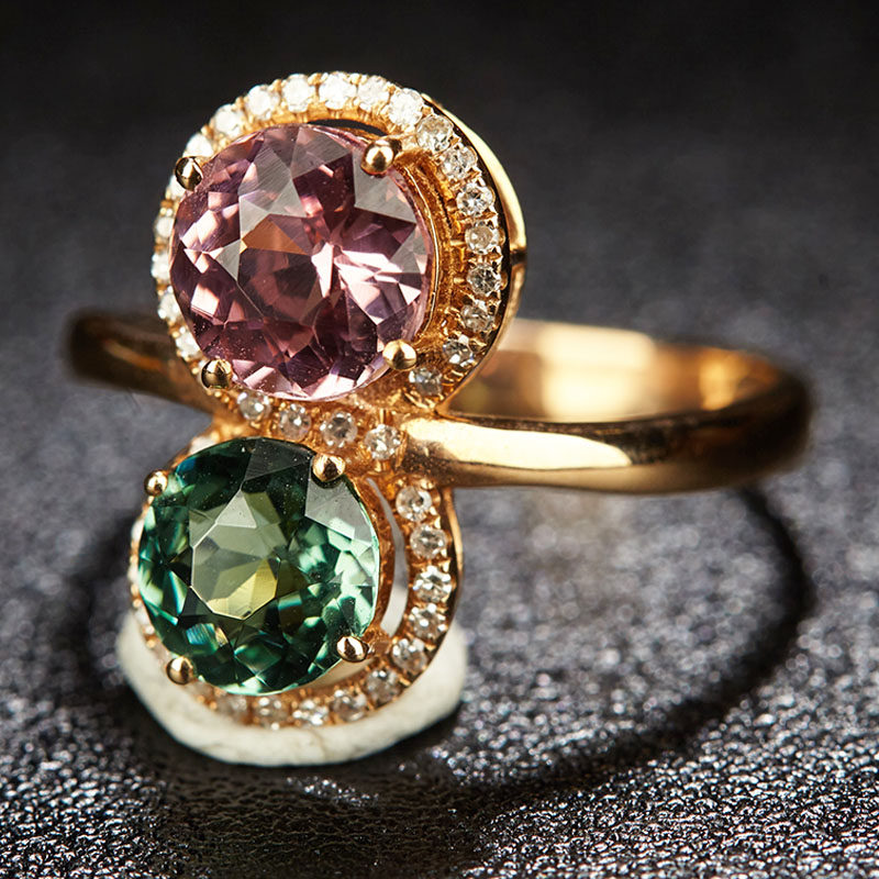 【即拍即得】主石共2.1ct 红绿撞色碧玺戒指 18k金镶钻石 全净体