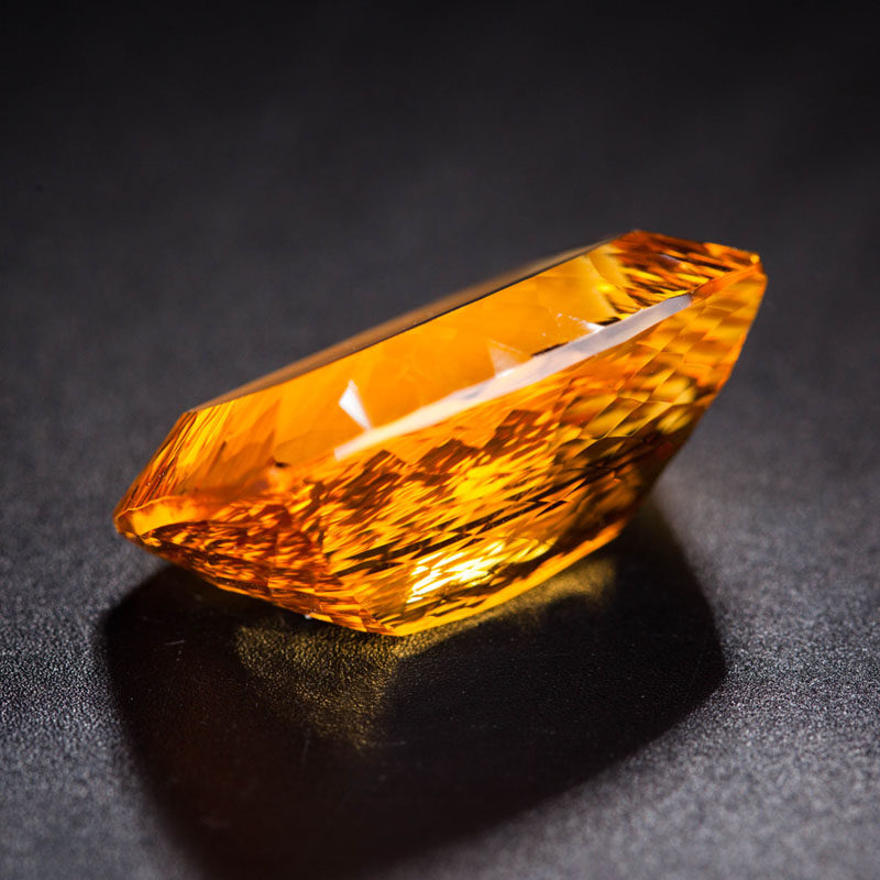 40.81克拉 宝石级天然黄水晶刻面裸石 高贵橘黄色 收藏品