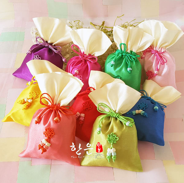 韩国进口福袋子/香包袋子/中号宽12.5x高19cm/收纳袋/he-d1157