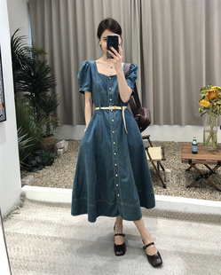 2024夏季韩版蓝色复古方领短袖牛仔连衣裙女显瘦高级感单排扣长裙