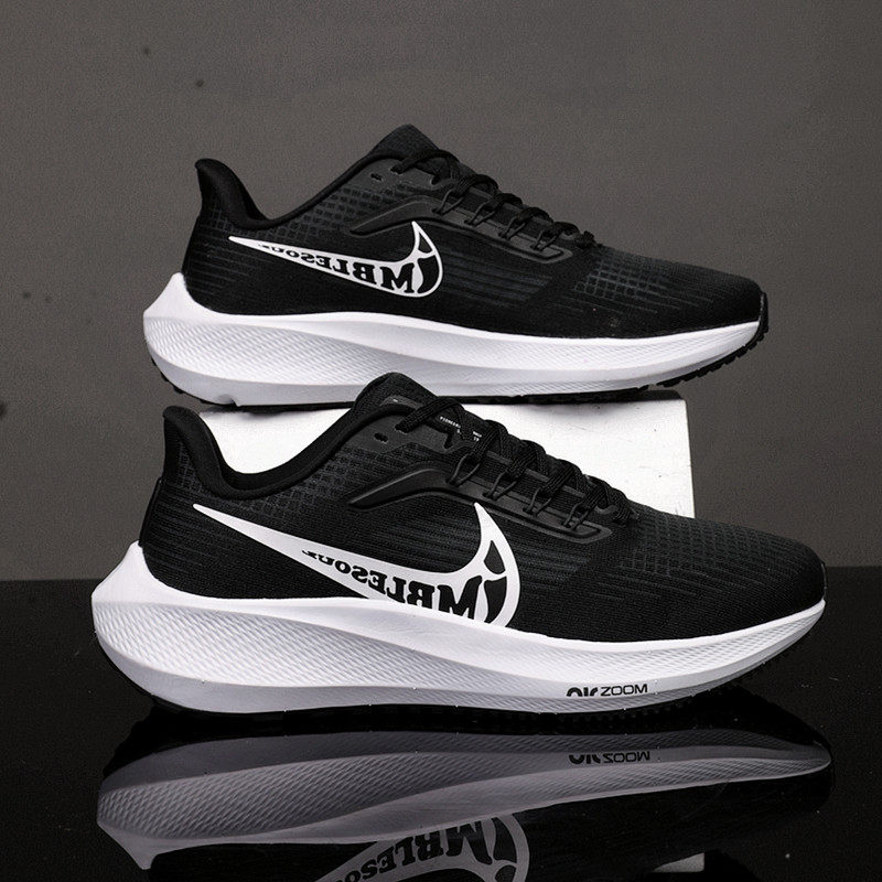 【跑步推荐】超级飞马39代黑白经典配色 体育生长跑神器双置气垫