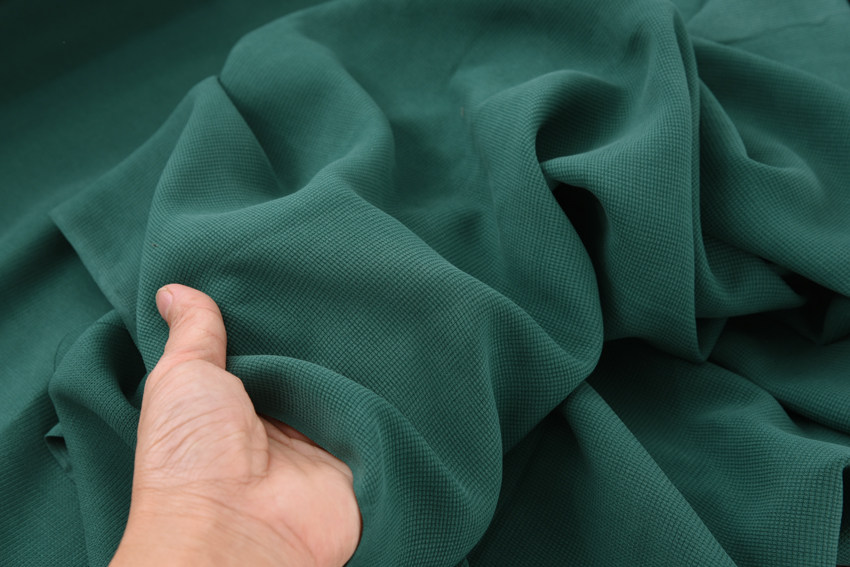 35姆米手感很好的重磅砂洗真丝绢纺面料1.14米宽特价砂洗真丝布料