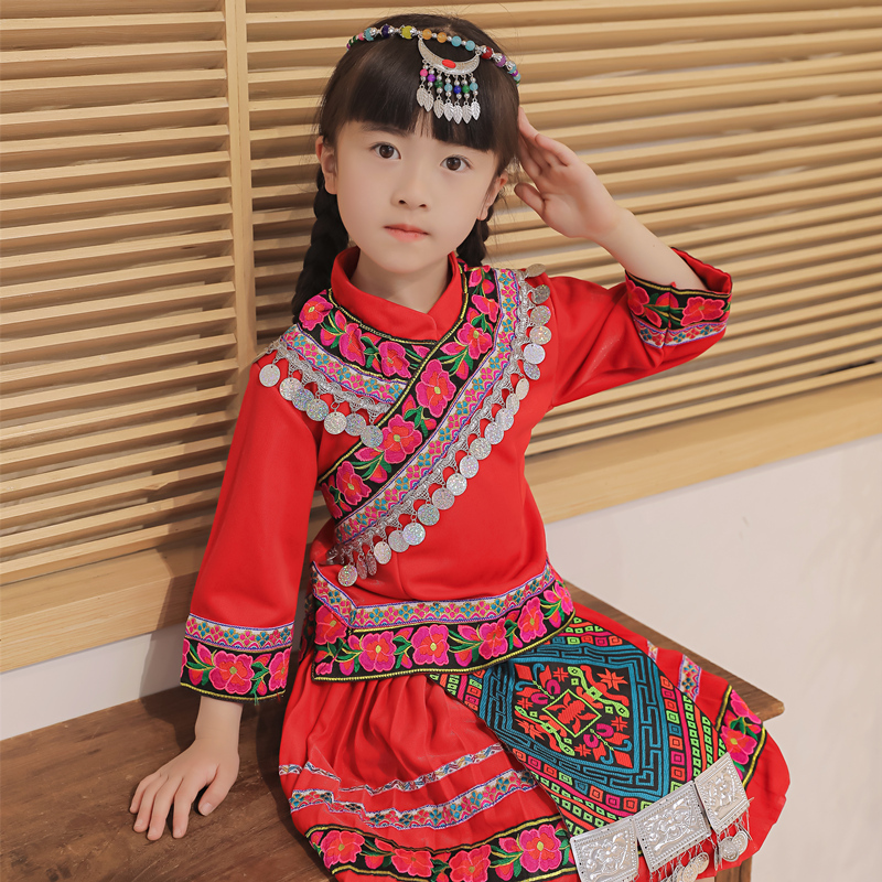彝族六一儿童民族演出服传统绣花原生态彝族服饰女童套装裙子新款