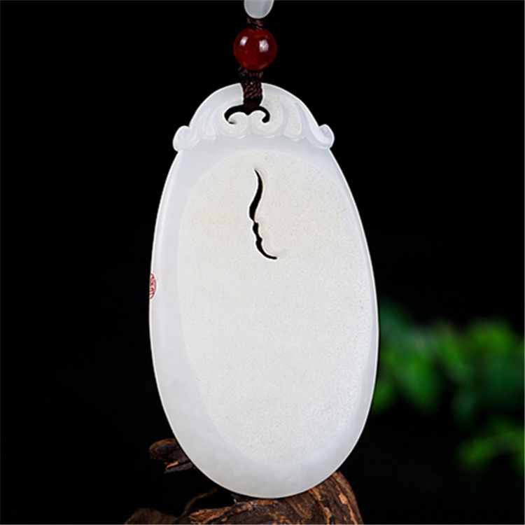 海派玉雕大师崔博作品 和田玉籽料侧面观音挂件 52.14克