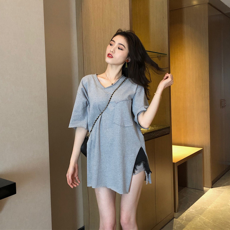 适合胸大的女生衣服肩宽的胳膊粗大胸显瘦v领上衣套装显胸小t恤