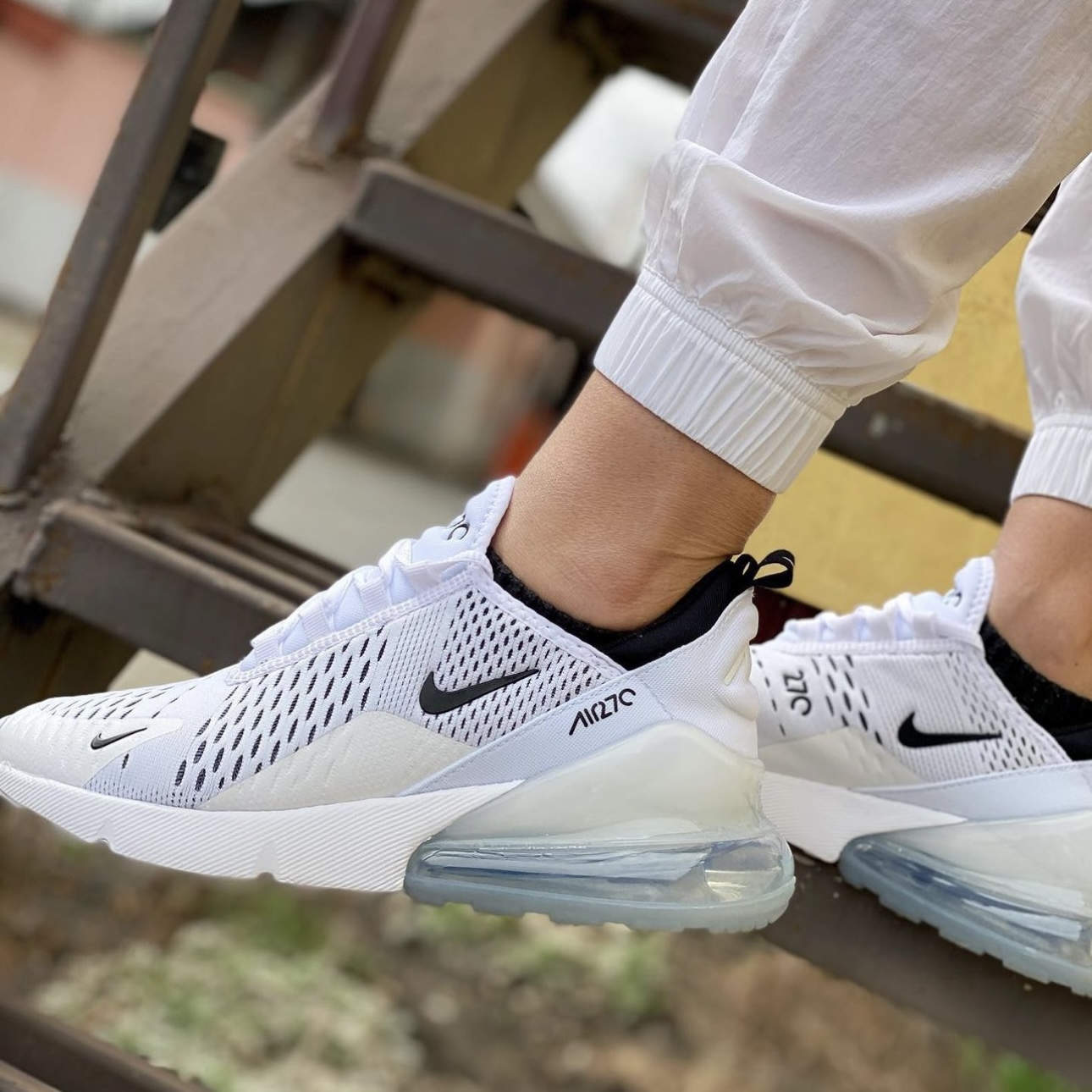 nike耐克 air max 270女子气垫缓震透气运动休闲跑鞋ah6789-100