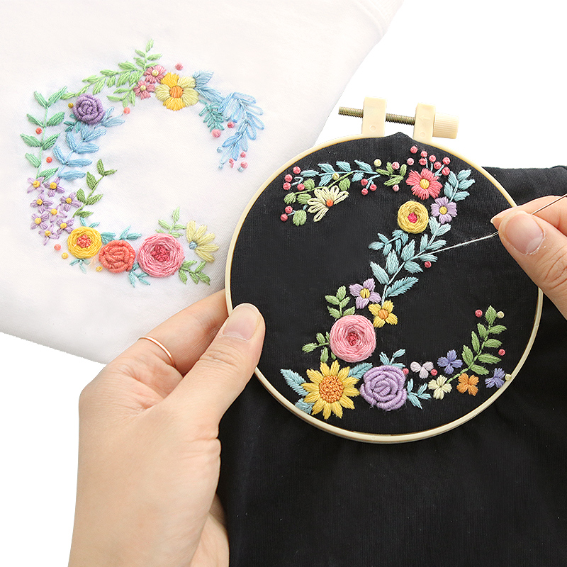 刺绣diy绣花衣服情侣t恤字母手工自绣短袖送男友礼物材料包