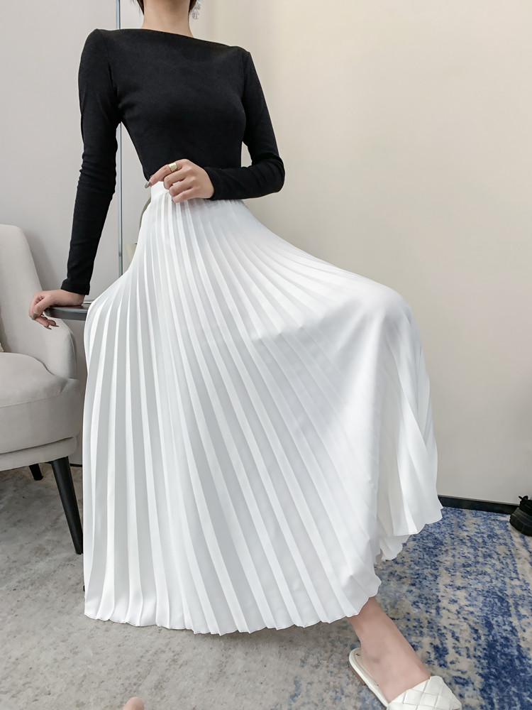 白色百褶半身裙长裙