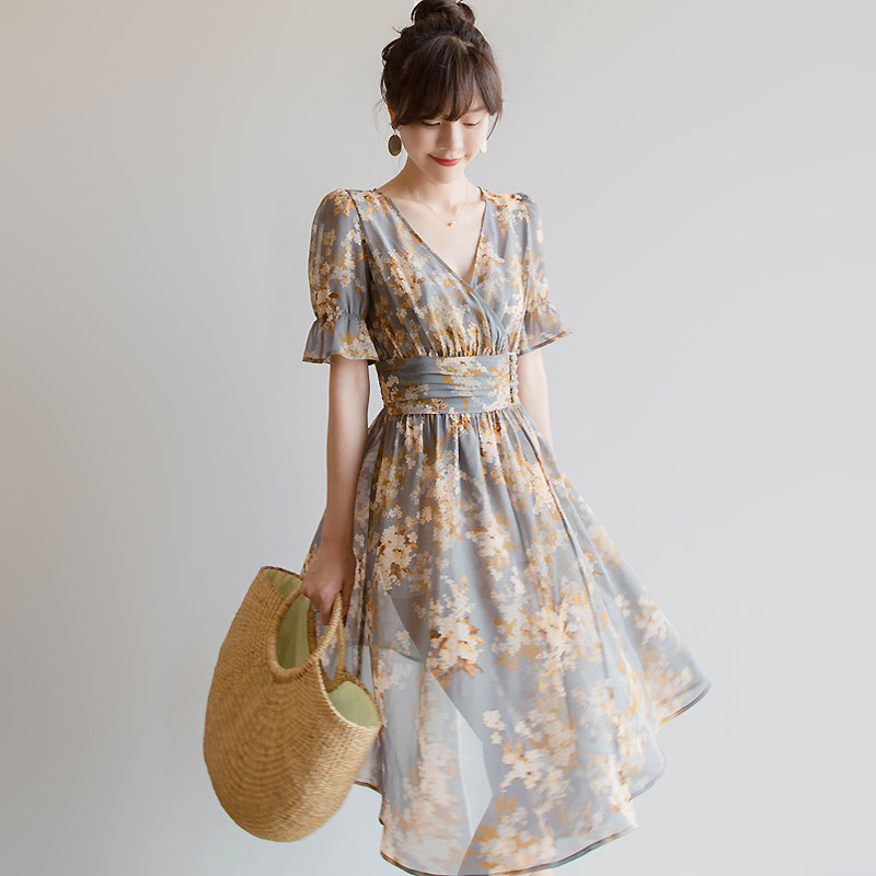 umooie 唯美到骨子里的 . 灰底干花 印花连衣裙(配吊带)优惠券