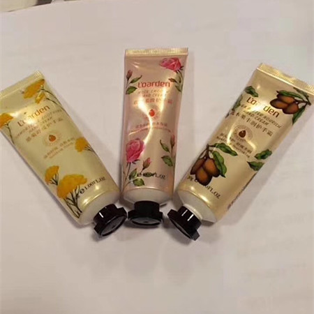 歐雅頓正品新品 精油護手霜 玫瑰柔滑乳木果豐潤臘菊舒緩 30g在類目 美容護膚/美體/精油, 手部保養(新), 護手霜中 - 來自Buy2taobao.com提供專業的淘寶代購服務