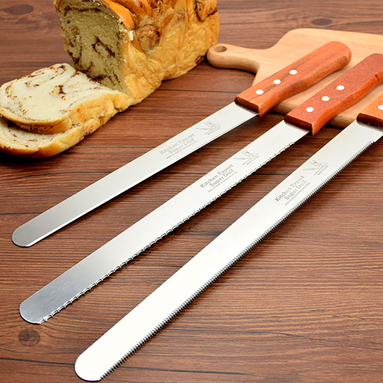 烘焙工具 10寸不锈钢蛋糕刀 蛋糕工具 面包刀 木柄锯齿刀送分切器