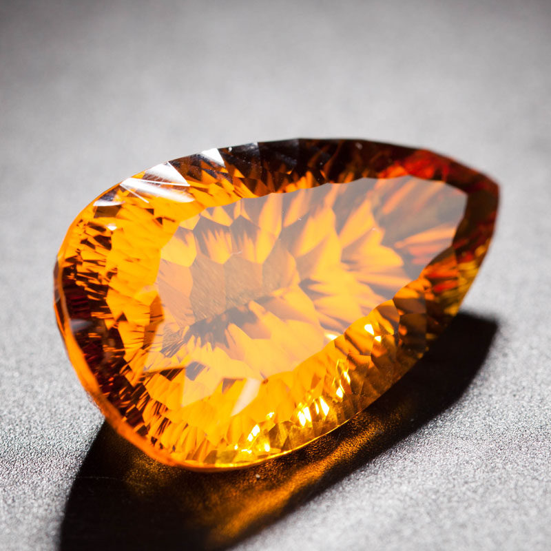 收藏精品 61.79克拉 高贵橘黄色天然黄水晶刻面戒面 晶体通透