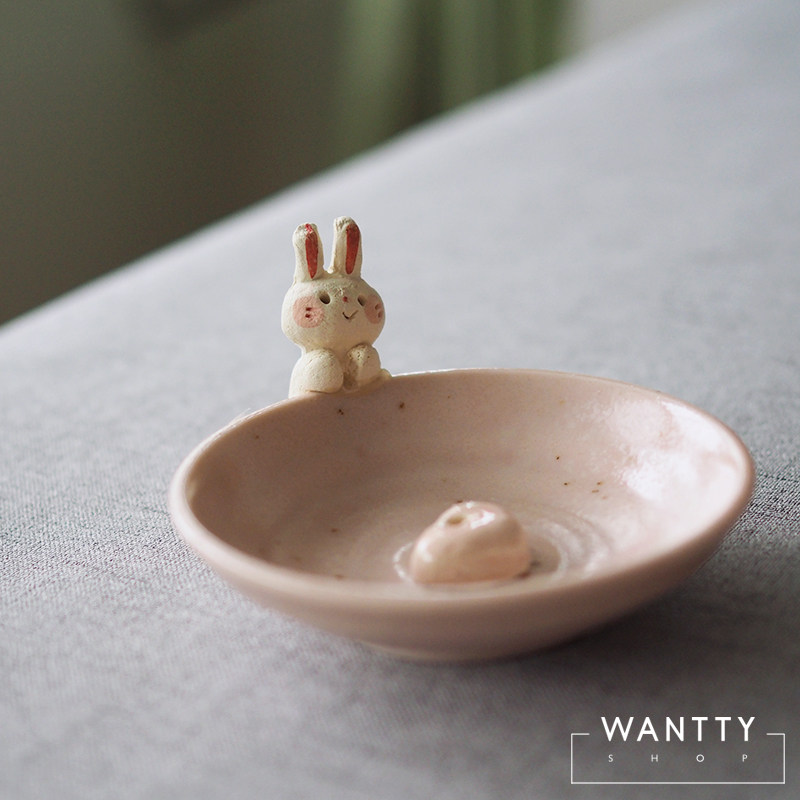 现货 日本制濑户烧 手作温馨可爱兔子香立香皿香插线香盘香炉摆件_不