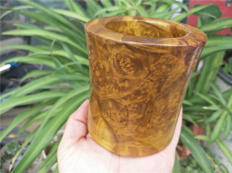 越南金丝楠木满瘤疤大叶樱花笔筒