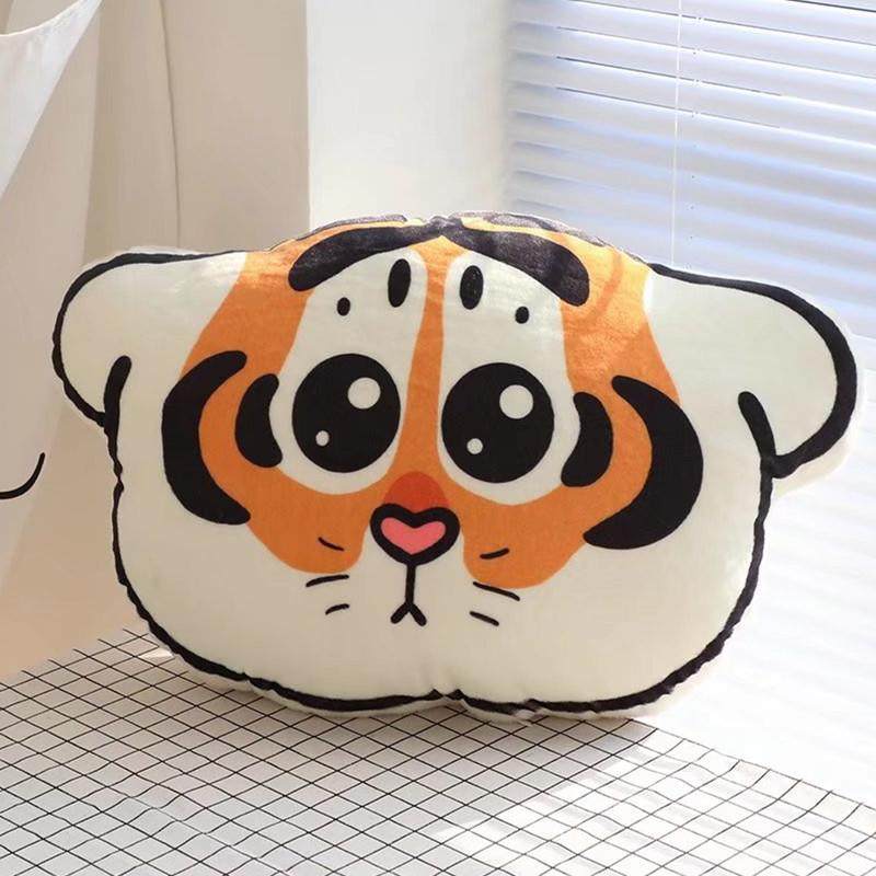 呆萌大老虎抱枕风沙发靠垫靠枕可爱老虎玩偶汽车腰靠护腰枕