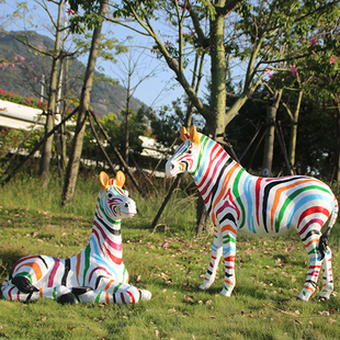 户外园林大型仿真斑马玻璃钢雕塑草坪景观小品写实动物装饰品摆件