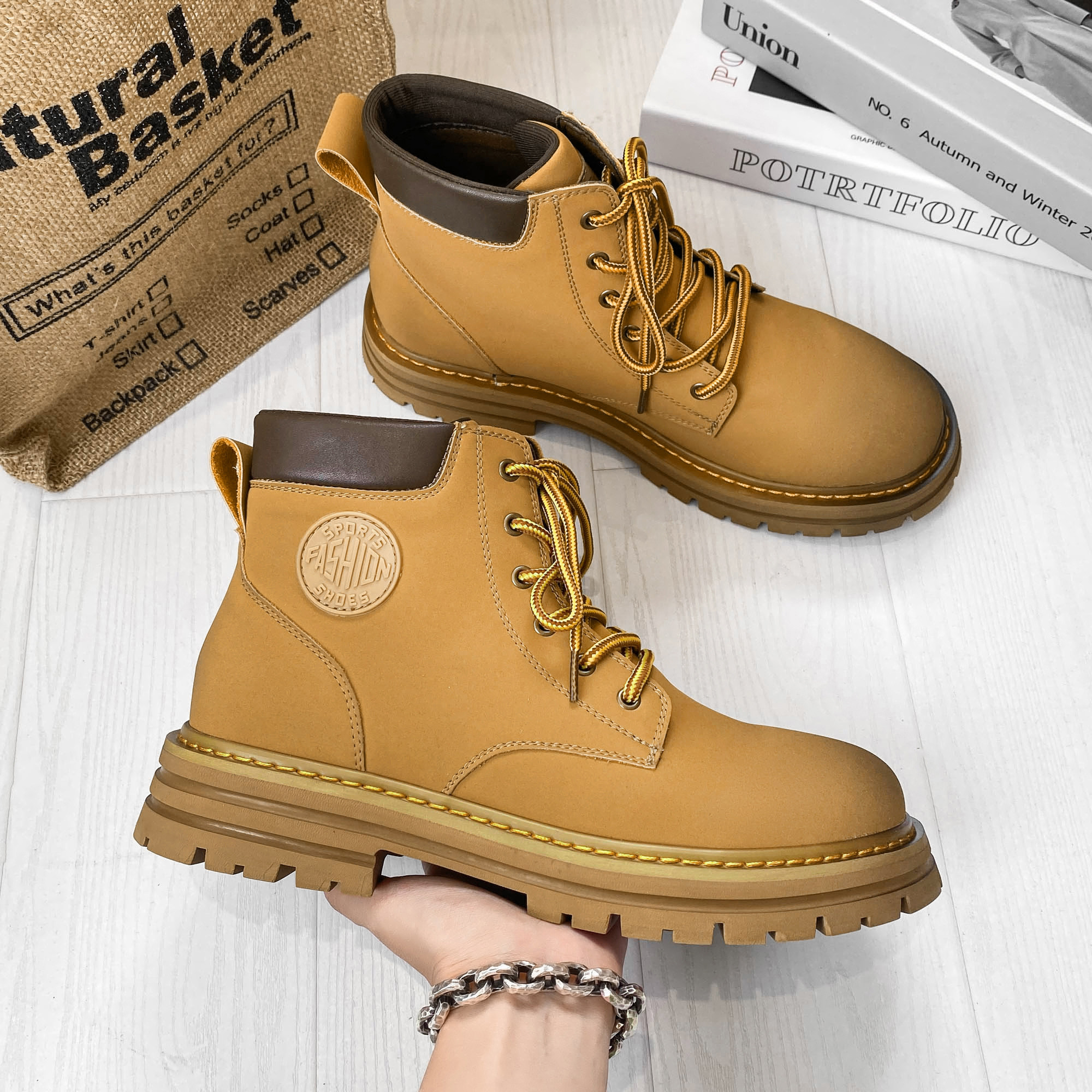 马丁靴男夏季透气英伦风厚底真皮工装靴男士踢不烂春秋高帮大黄靴