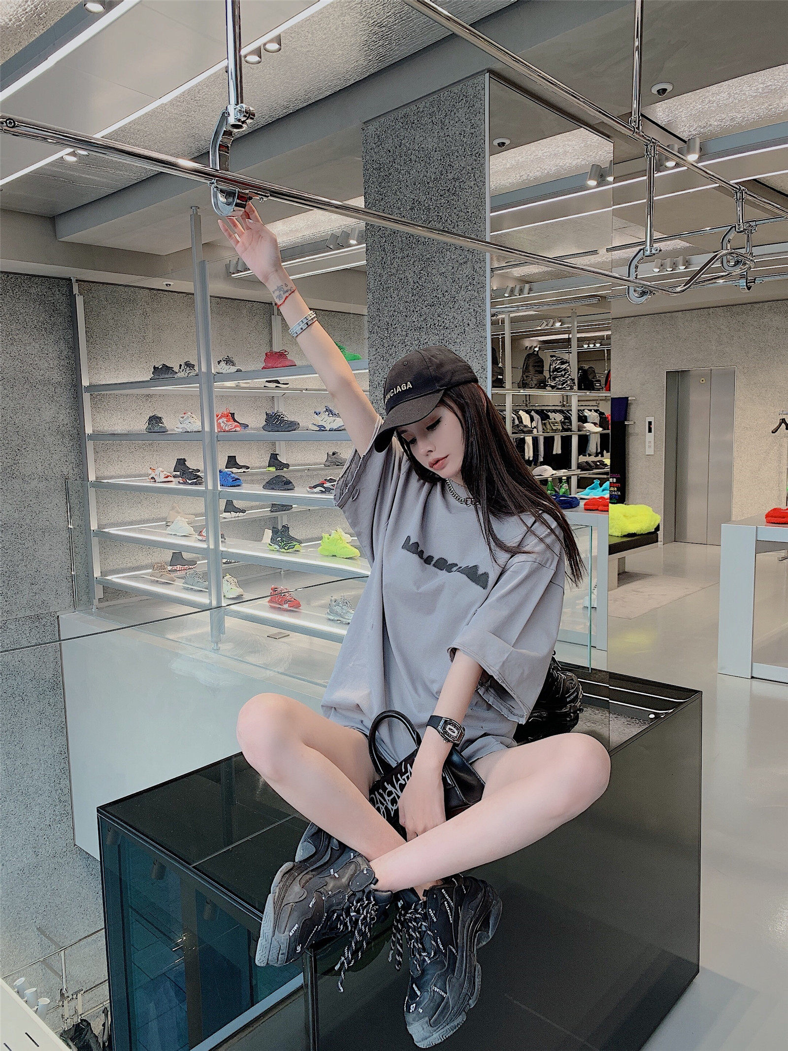 下半身失踪t恤女网红