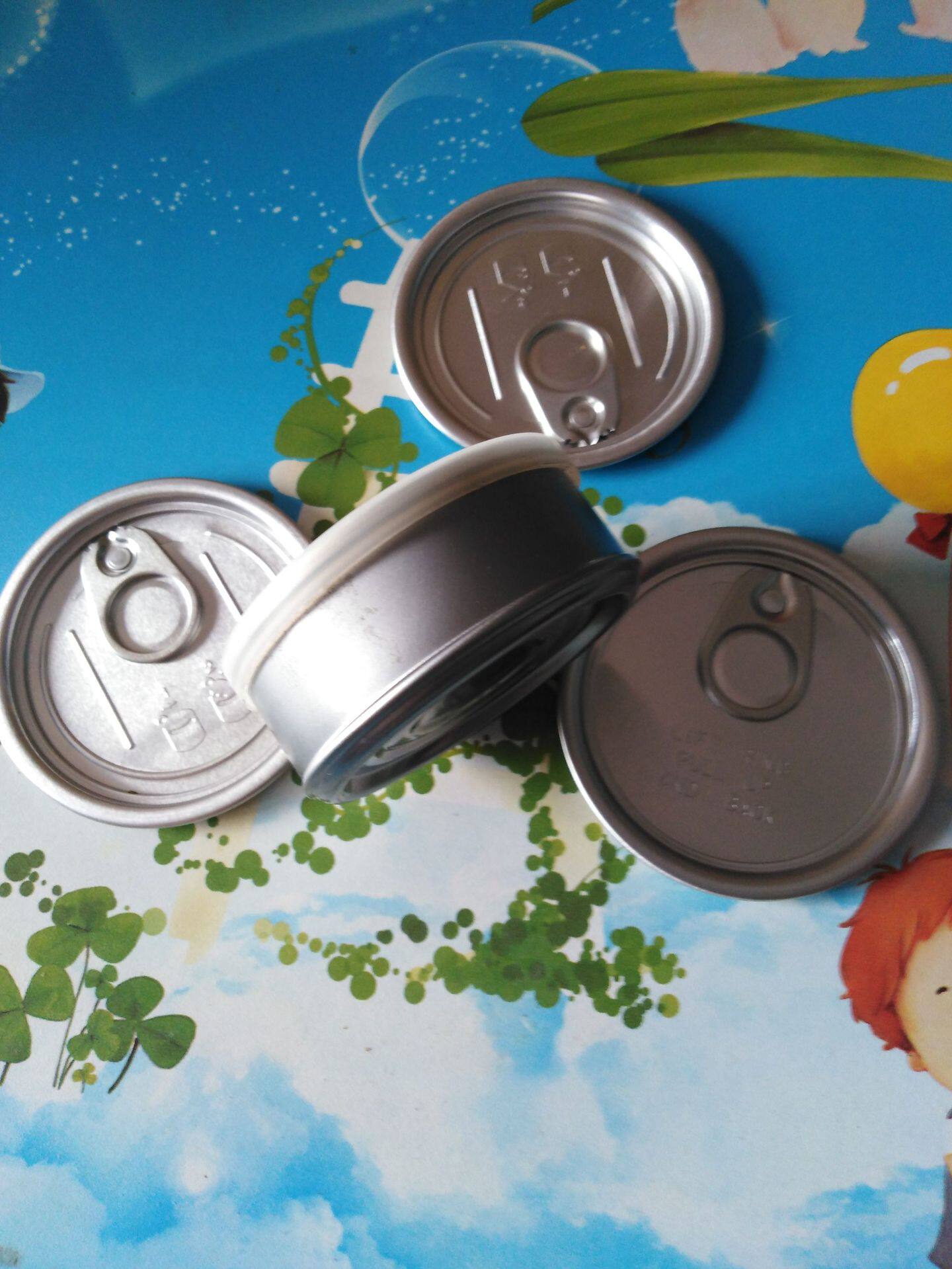 源头工厂生产新型拉升两片罐易拉罐拍底均可生产