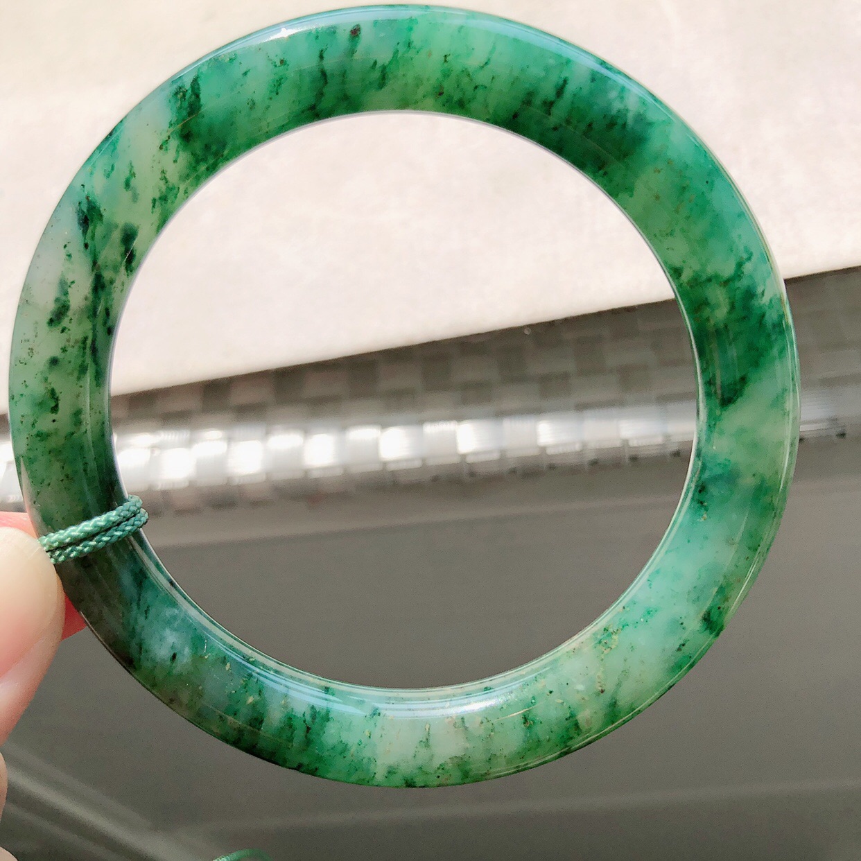 天然独山玉冰种5960手镯白天蓝玉石手镯圆条手饰珠宝翡翠直播鉴定