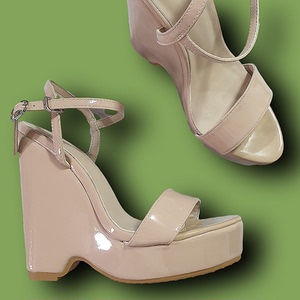 裸色坡跟鞋女价格